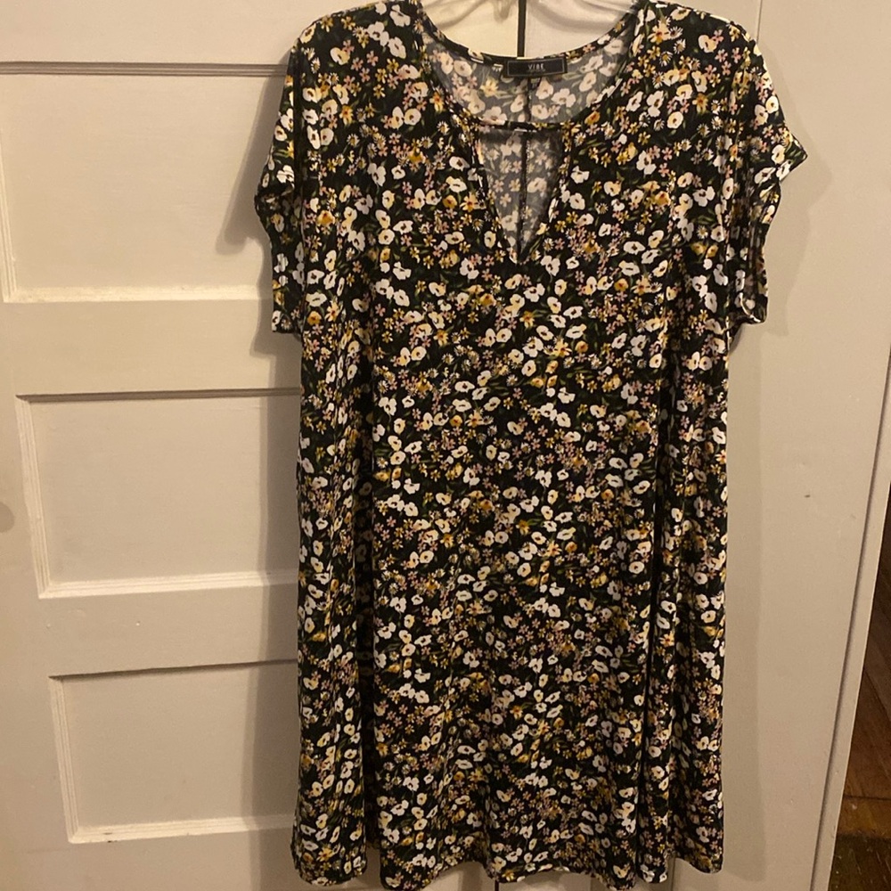 Vibe Dress
